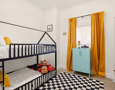 8140 E Pine Drive - Photo Thumbnail 20