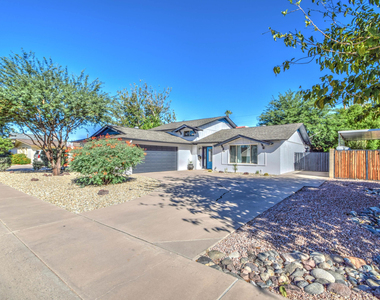 8420 E Keim Drive - Photo Thumbnail 39