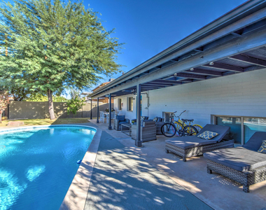 8420 E Keim Drive - Photo Thumbnail 46
