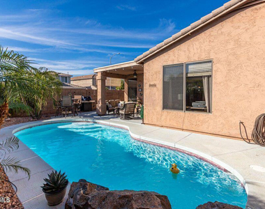 9237 W Irma Lane - Photo Thumbnail 36