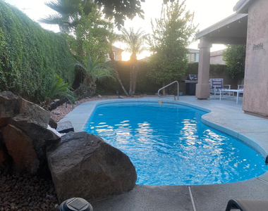 9237 W Irma Lane - Photo Thumbnail 40