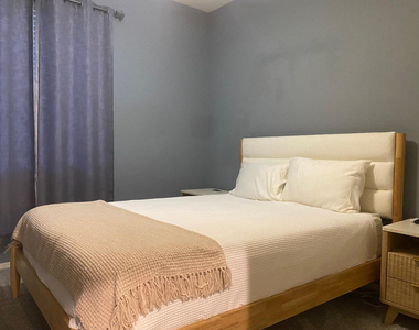 9237 W Irma Lane - Photo Thumbnail 19