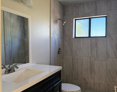 7814 E Clinton Street - Photo Thumbnail 10
