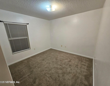 6105 Maggies Circle - Photo Thumbnail 15