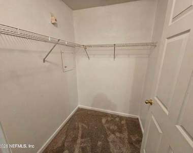 6105 Maggies Circle - Photo Thumbnail 13