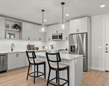 500 E Rivulon Boulevard - Photo Thumbnail 9