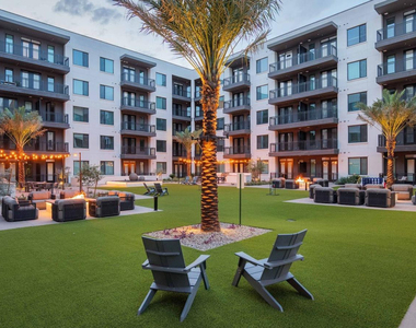 500 E Rivulon Boulevard - Photo Thumbnail 28