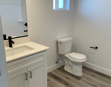 1457 E Taylor Street - Photo Thumbnail 5