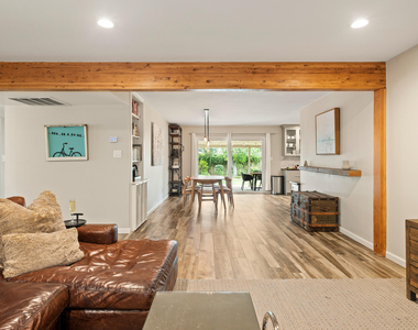8543 E Mitchell Drive - Photo Thumbnail 40