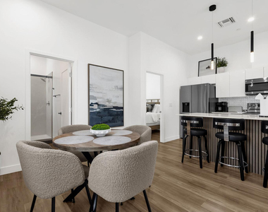 4220 N 32nd Street - Photo Thumbnail 12