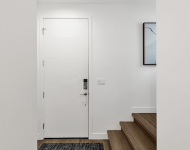4220 N 32nd Street - Photo Thumbnail 7
