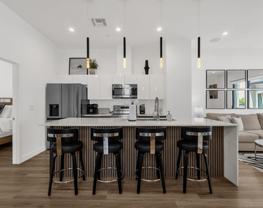 4220 N 32nd Street - Photo Thumbnail 17