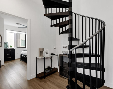 4220 N 32nd Street - Photo Thumbnail 31