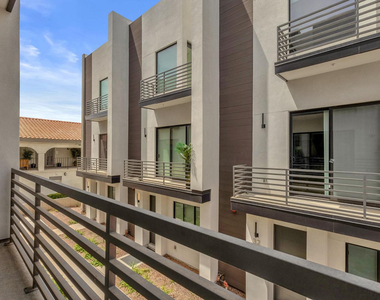 4220 N 32nd Street - Photo Thumbnail 24