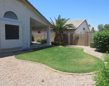 19969 N 63rd Drive - Photo Thumbnail 9