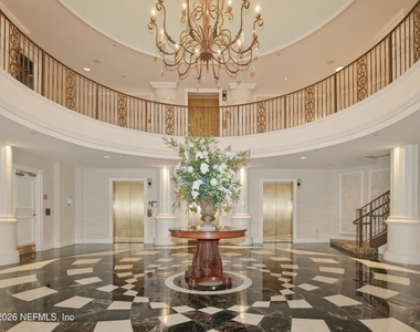 400 E Bay Street - Photo Thumbnail 43