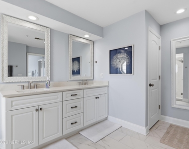 400 E Bay Street - Photo Thumbnail 29