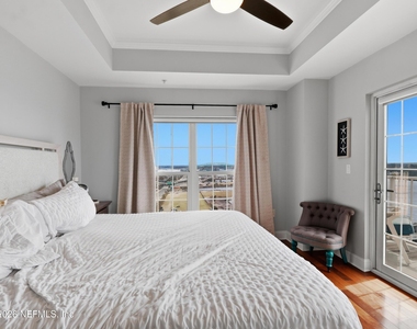 400 E Bay Street - Photo Thumbnail 18
