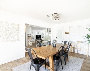 7435 E Granada - Photo Thumbnail 9