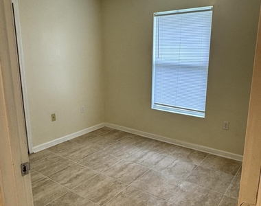 5227 Bunche Drive - Photo Thumbnail 15