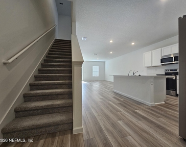 1715 Garden Grove Court - Photo Thumbnail 5