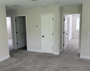 11561 Admirals Cove Drive - Photo Thumbnail 12