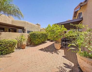 4106 E Sunnyside Drive - Photo Thumbnail 28