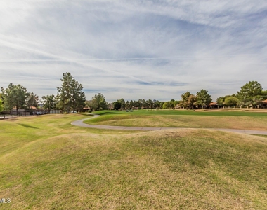 4106 E Sunnyside Drive - Photo Thumbnail 41