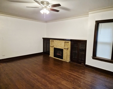 7826 S Bennett Avenue - Photo Thumbnail 2