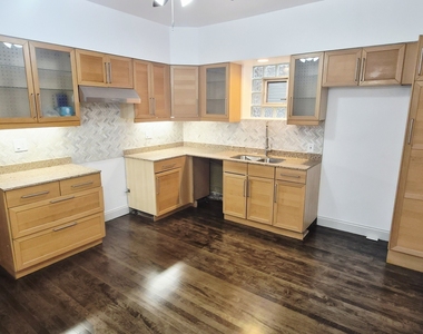 7826 S Bennett Avenue - Photo Thumbnail 18