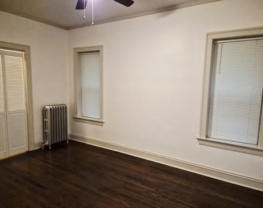 7826 S Bennett Avenue - Photo Thumbnail 6