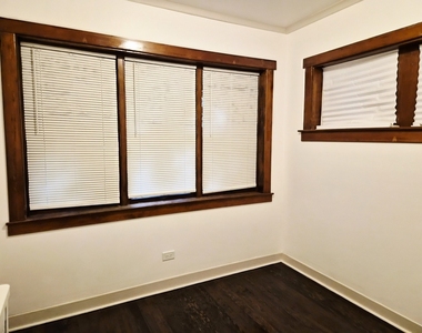 7826 S Bennett Avenue - Photo Thumbnail 14