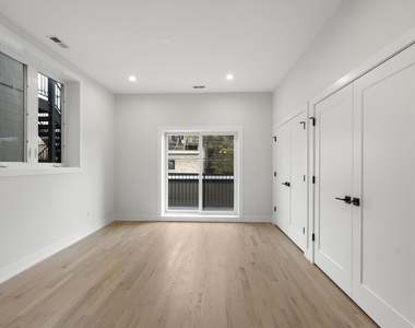 428 E 50th Place - Photo Thumbnail 19
