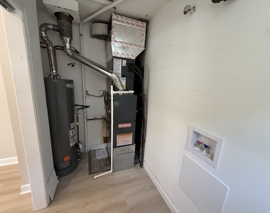 5321 S Kostner Avenue - Photo Thumbnail 5