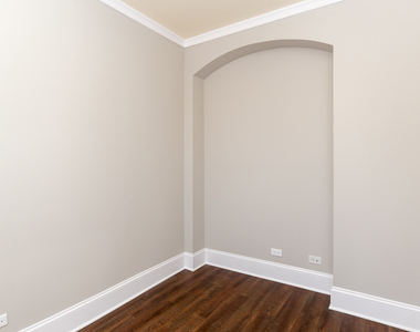 817 W Lakeside Place - Photo Thumbnail 15