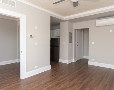 817 W Lakeside Place - Photo Thumbnail 8