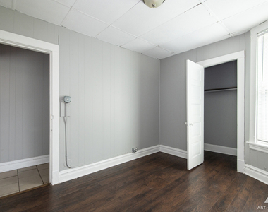 1229 E 71st Street - Photo Thumbnail 15