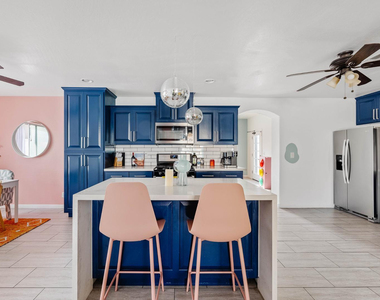 1101 E Ruth Avenue - Photo Thumbnail 4
