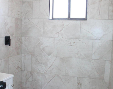3932 W Griswold Road - Photo Thumbnail 10