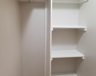 206 E Jones Avenue - Photo Thumbnail 17