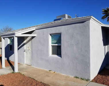 206 E Jones Avenue - Photo Thumbnail 11