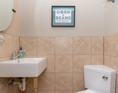 5210 N Sawyer Avenue - Photo Thumbnail 19