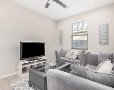 11022 W Levi Drive - Photo Thumbnail 23