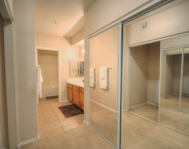 15095 N Thompson Peak Parkway - Photo Thumbnail 11