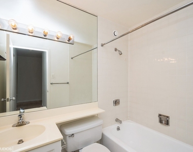211 E Ohio Street - Photo Thumbnail 8