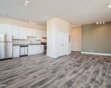 9101 S Beverly Avenue - Photo Thumbnail 3