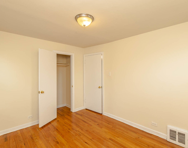 4258 W Nelson Street - Photo Thumbnail 8