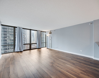 2 E Erie Street - Photo Thumbnail 4