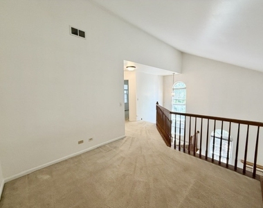 801 N Shady Oaks Drive - Photo Thumbnail 12