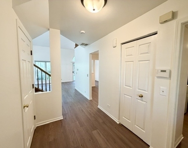 801 N Shady Oaks Drive - Photo Thumbnail 1